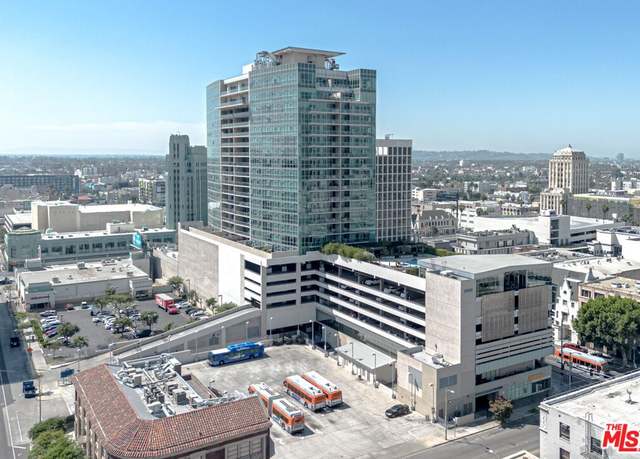 Property at 3785 Wilshire Blvd #1001, Los Angeles, CA 90010, 3 beds, 3 baths