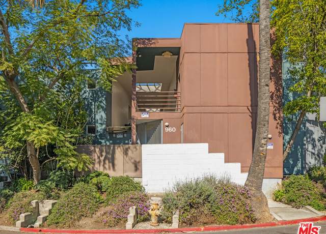 Property at 960 Sanborn Ave #6, Los Angeles, CA 90029, 2 beds, 2 baths