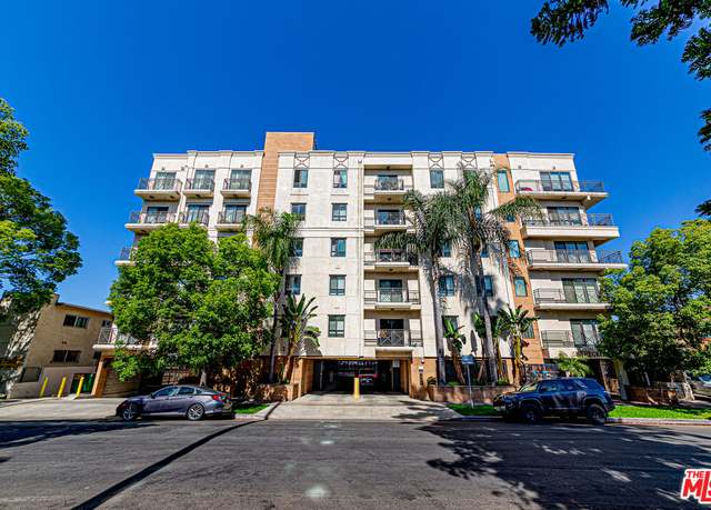 Property at 311 S Gramercy Pl #606, Los Angeles, CA 90020, 3 beds, 2 baths
