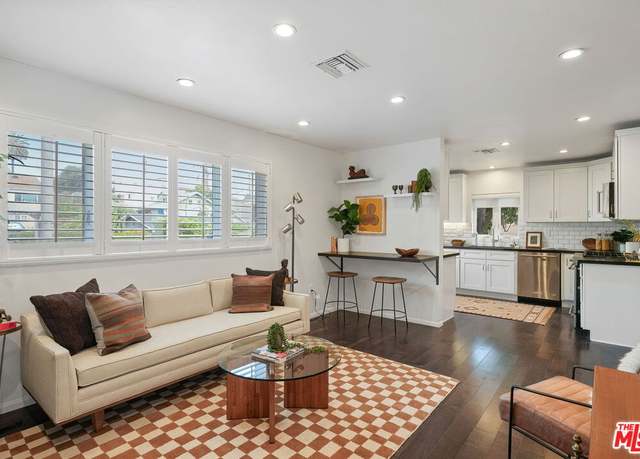 Property at 614 Rosemont Ave, Los Angeles, CA 90026, 2 beds, 2.5 baths