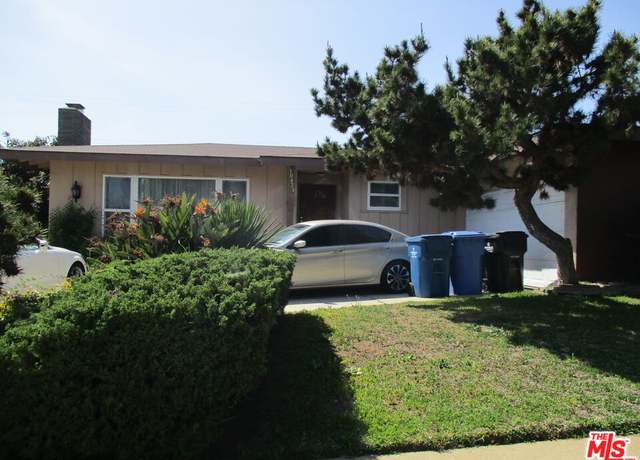 Property at 10421 S 1st Ave, Inglewood, CA 90303, 3 beds, 2 baths