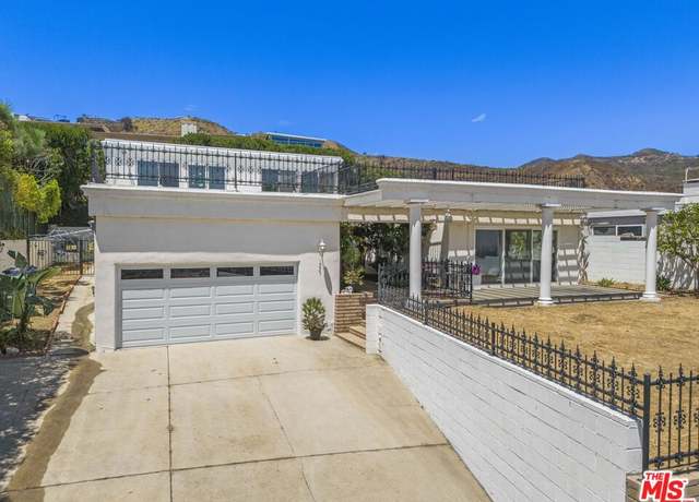 Property at 16647 Charmel Ln, Pacific Palisades, CA 90272, 4 beds, 4 baths