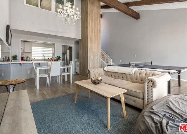 Property at 28390 Rey De Copas Ln, Malibu, CA 90265, 3 beds, 3 baths