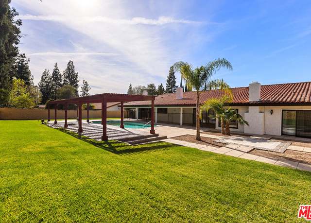 Property at 9724 Bothwell Rd, Northridge, CA 91324, 6 beds, 4.5 baths