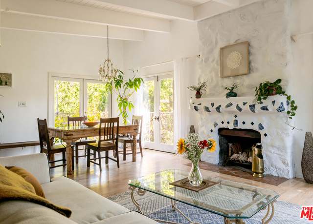Property at 21316 Encina Rd, Topanga, CA 90290, 4 beds, 3 baths