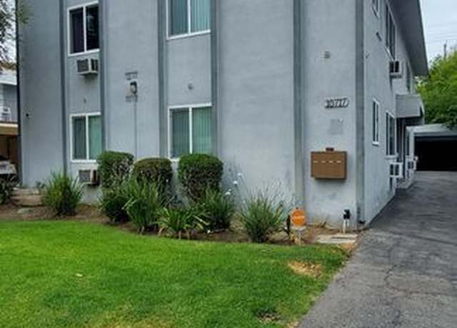 Property at 10717 Bloomfield St, North Hollywood, CA 91602, 8 beds, 4 baths