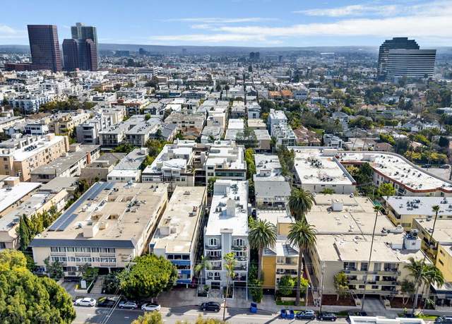 Property at 11952 Montana Ave #303, Los Angeles, CA 90049, 2 beds, 2.5 baths