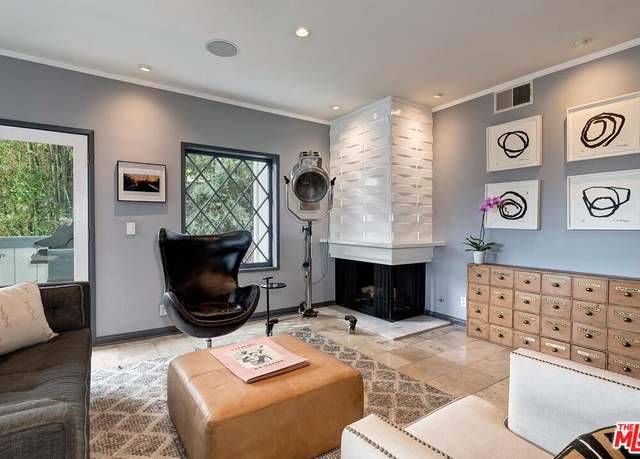 Property at 1133 N Clark St #103, West Hollywood, CA 90069, 2 beds, 2 baths