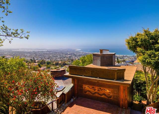 Property at 440 Mariposa Dr, Ventura, CA 93001, 4 beds, 3.5 baths