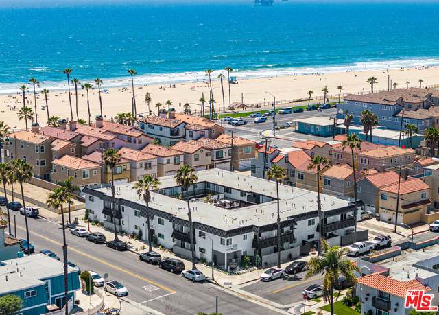 Property at 125 16th St, Huntington Beach, CA 92648, 10 beds, 25 baths