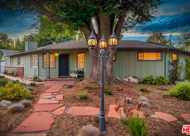 Property at 6001 Oakdale Ave, Woodland Hills, CA 91367, 3 beds, 3 baths