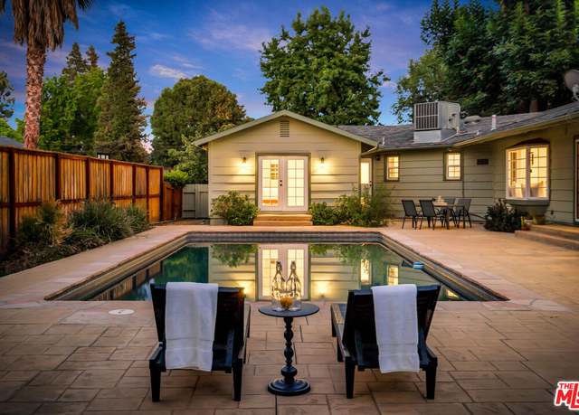 Property at 6001 Oakdale Ave, Woodland Hills, CA 91367, 3 beds, 3 baths