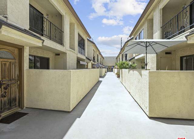 Property at 13211 Vanowen St #9, North Hollywood, CA 91605, 2 beds, 2.5 baths