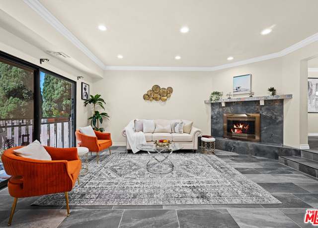 Property at 13437 Kornblum Ave Unit D, Hawthorne, CA 90250, 3 beds, 3 baths