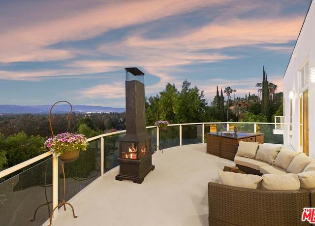 Property at 22449 Cass Ave, Woodland Hills, CA 91364, 9 beds, 10 baths