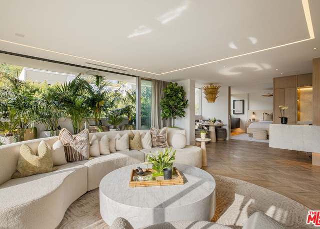 Property at 8787 Shoreham Dr #501, West Hollywood, CA 90069, 1 bed, 1 bath