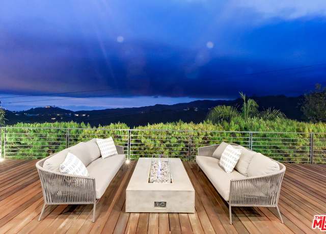 Property at 1235 N Kenter Ave, Los Angeles, CA 90049, 3 beds, 3 baths