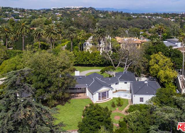 Property at 7 Oakmont Dr, Los Angeles, CA 90049, 2 beds, 4 baths
