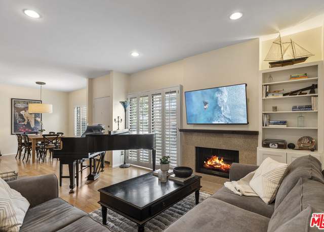 Property at 1655 Greenfield Ave #16, Los Angeles, CA 90025, 2 beds, 2.5 baths
