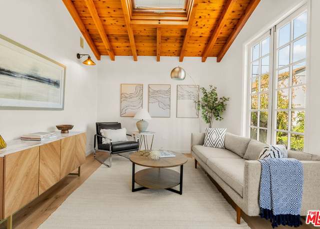 Property at 6239 W 77th St, Los Angeles, CA 90045, 3 beds, 2 baths