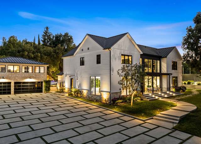 Property at 18762 Wells Dr, Tarzana, CA 91356, 5 beds, 8 baths