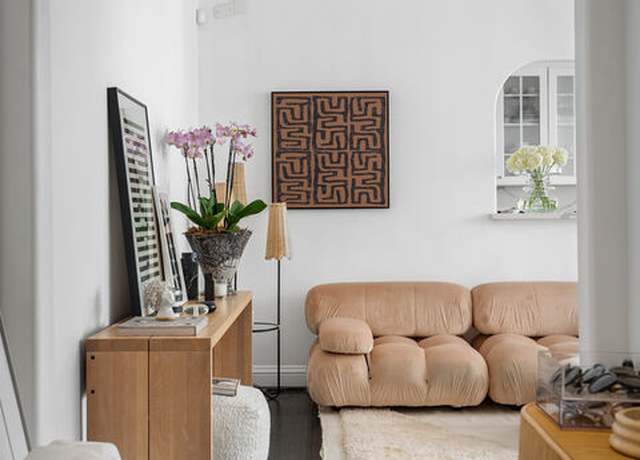 Property at 1345 N Hayworth Ave #109, West Hollywood, CA 90046, 3 beds, 2 baths