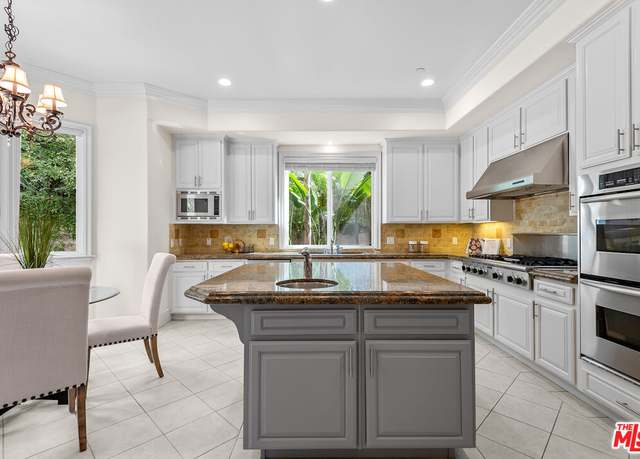 Property at 2997 Beverly Glen Cir, Los Angeles, CA 90077, 5 beds, 4.5 baths