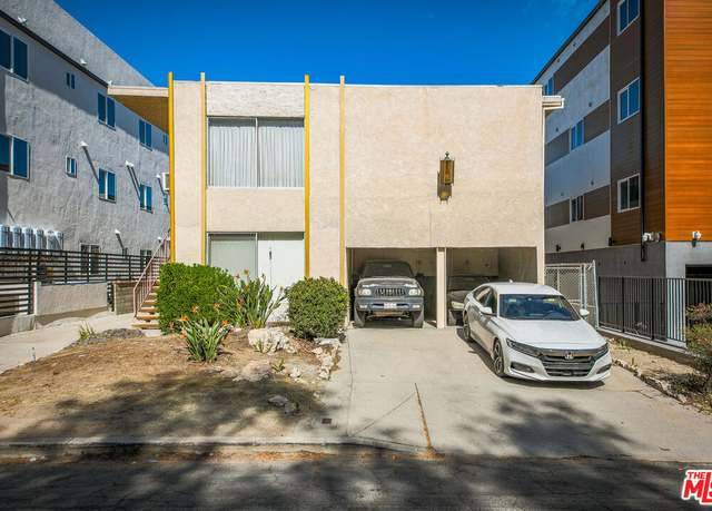 Property at 22731 Del Valle St, Woodland Hills, CA 91364, 8 beds, 8 baths
