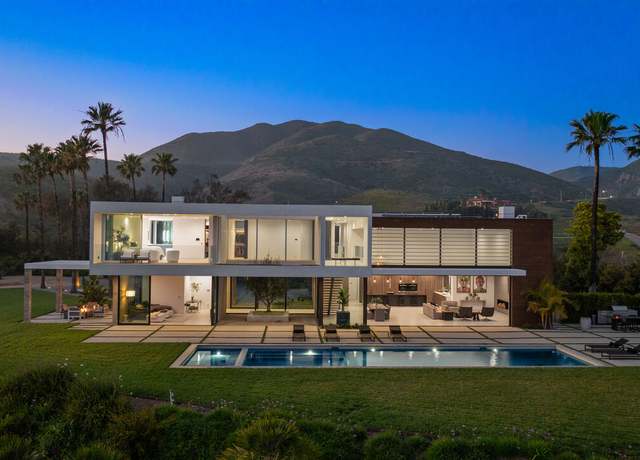 Property at 5601 Kanan Dume Rd, Malibu, CA 90265, 5 beds, 5.5 baths