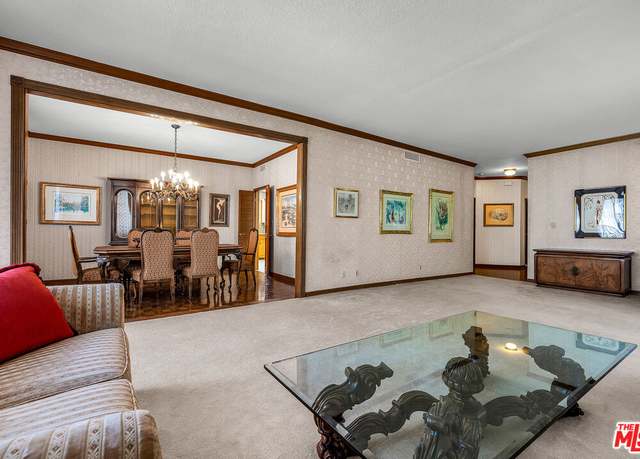 Property at 126 N Croft Ave #302, Los Angeles, CA 90048, 2 beds, 2.5 baths