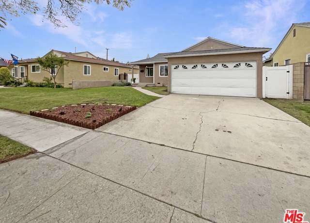 Property at 7165 E Wardlow Rd, Long Beach, CA 90808, 2 beds, 1 bath