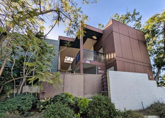 Property at 960 Sanborn Ave #3, Los Angeles, CA 90029, 2 beds, 2 baths