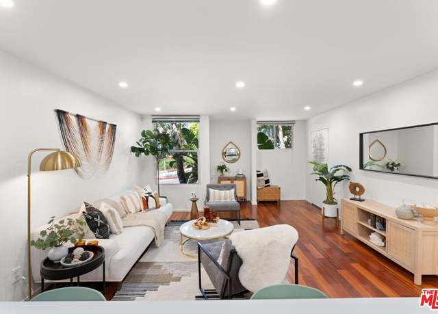 Property at 960 Sanborn Ave #3, Los Angeles, CA 90029, 2 beds, 2 baths