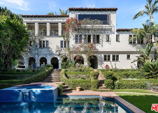 Property at 7464 Hillside Ave, Los Angeles, CA 90046, 4 beds, 4.5 baths