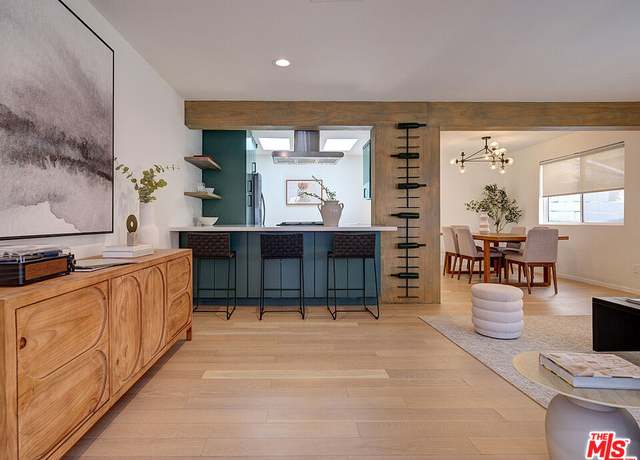 Property at 422 W Avenue 37, Los Angeles, CA 90065, 4 beds, 4 baths