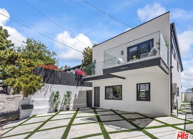 Property at 8960 Crescent Dr, Los Angeles, CA 90046, 4 beds, 3.5 baths