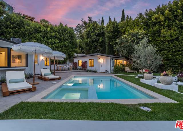 Property at 8819 Evanview Dr, Los Angeles, CA 90069, 4 beds, 4.5 baths