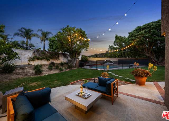Property at 22518 Jameson Dr, Calabasas, CA 91302, 4 beds, 3.5 baths