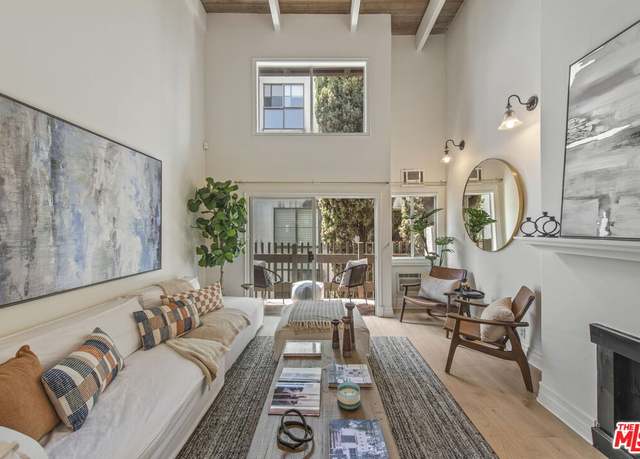 Property at 11954 Goshen Ave #204, Los Angeles, CA 90049, 2 beds, 2 baths