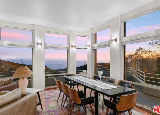 Property at 9520 Houston Rd, Malibu, CA 90265, 6 beds, 4.5 baths