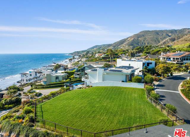 Property at 31540 Victoria Point Rd, Malibu, CA 90265