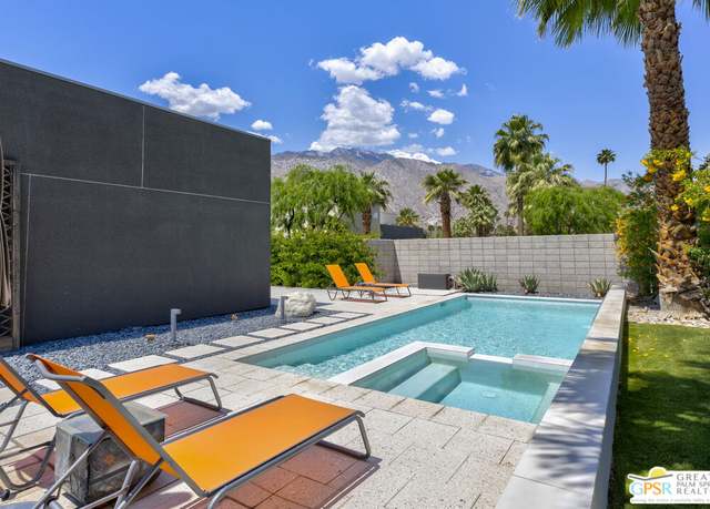 Property at 484 Chelsea Dr, Palm Springs, CA 92262, 4 beds, 4 baths