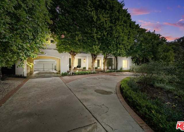 Property at 614 N Beverly Dr, Beverly Hills, CA 90210, 6 beds, 6 baths