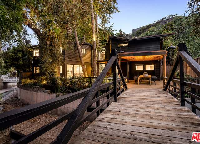 Property at 327 E Rustic Rd, Santa Monica, CA 90402, 3 beds, 4 baths