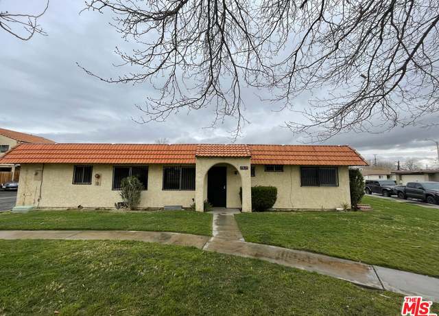 Property at 43635 Stanridge Ave, Lancaster, CA 93535, 2 beds, 2 baths