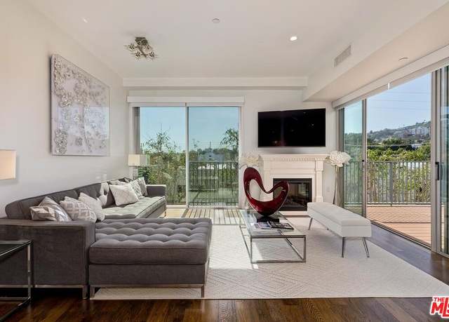 Property at 855 N Croft Ave #306, Los Angeles, CA 90069, 2 beds, 2.5 baths