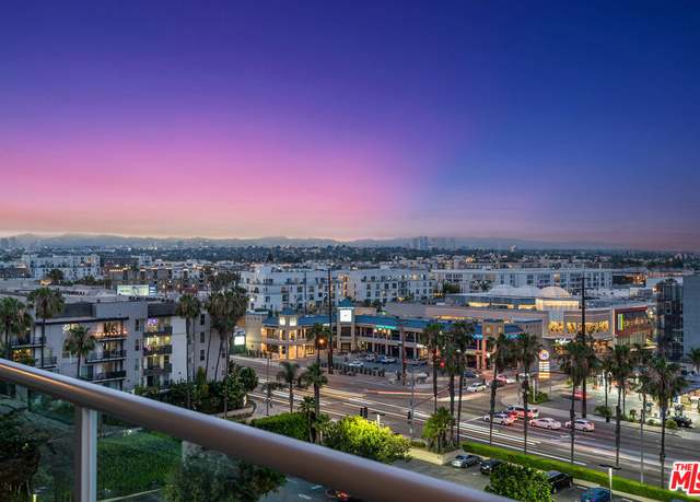 Property at 13600 Marina Pointe Dr #905, Marina Del Rey, CA 90292, 2 beds, 2.5 baths