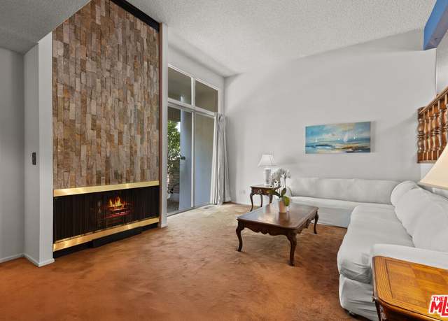 Property at 4731 La Villa Marina Unit F, Marina Del Rey, CA 90292, 2 beds, 2.5 baths