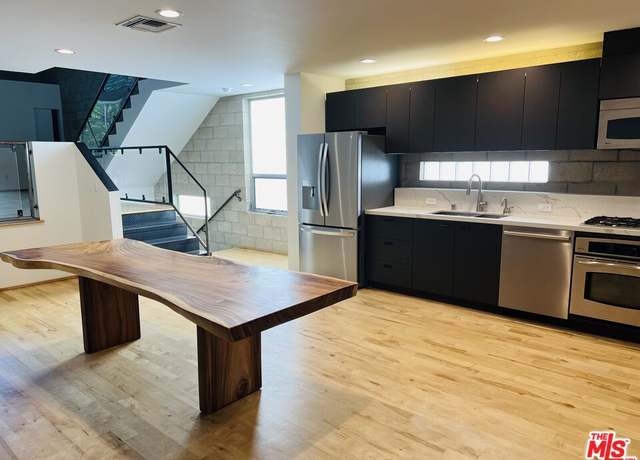 Property at 6621 Melrose Ave, Los Angeles, CA 90038, 1 bed, 2.5 baths