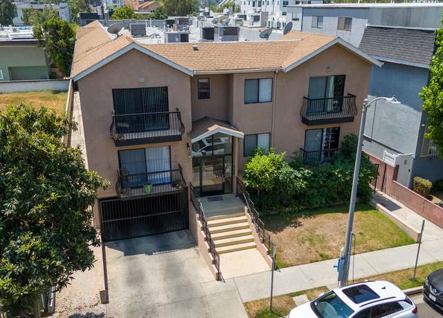 Property at 10916 Huston St #102, North Hollywood, CA 91601, 2 beds, 2.5 baths